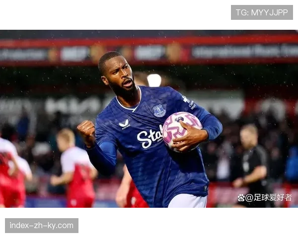 埃弗顿贝托触球29次造三球 前锋参与进攻效率值惊人 埃弗顿贝托触球29次造三球 前锋参与进攻效率值惊人